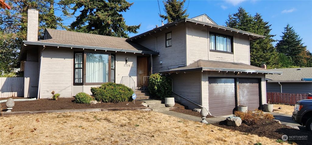 Photo of 2106 S 229th Street, Des Moines, WA 98198 (MLS # 2001710)