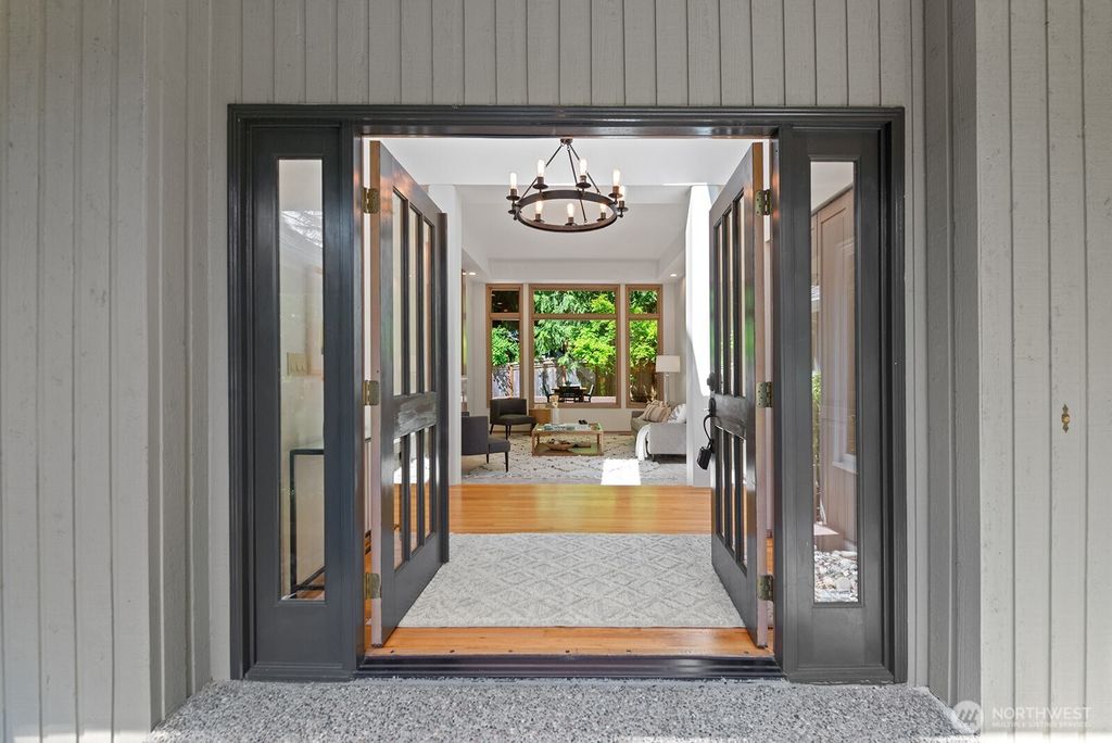 Photo of 2813 222nd Avenue NE, Sammamish, WA 98074 (MLS # 2381462)