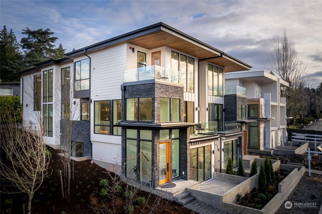 Photo of 1852 Market St St #A, Kirkland, WA 98033 (MLS # 2314339)
