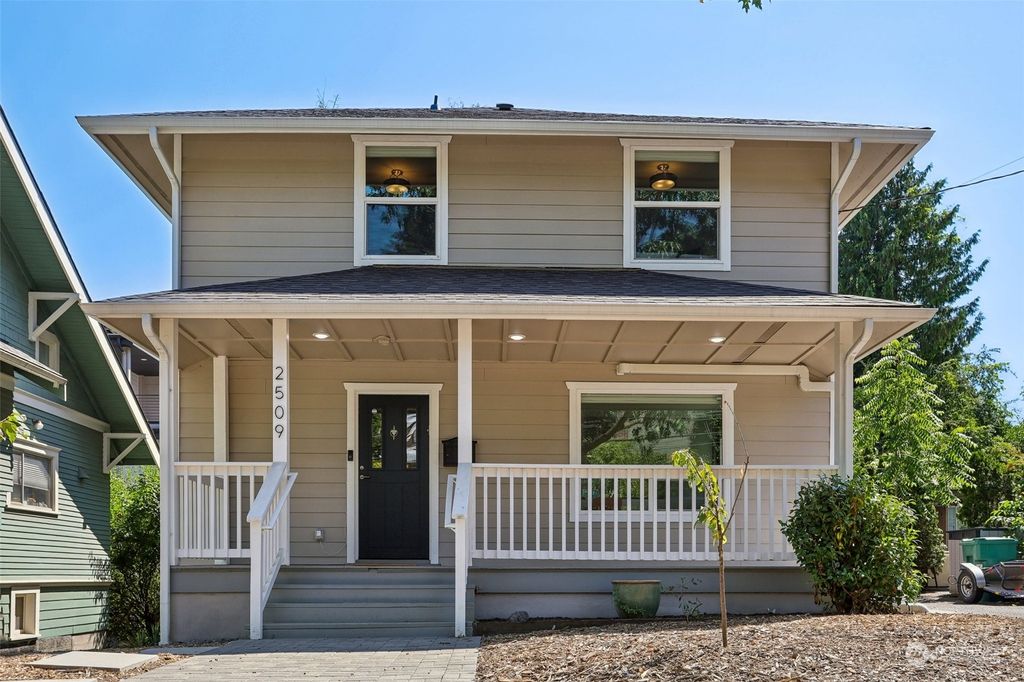 Photo of 2509 N 40th Street, Seattle, WA 98103 (MLS # 2261667)