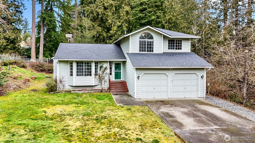 Photo of 11425 26th Place SE, Lake Stevens, WA 98258 (MLS # 2334442)