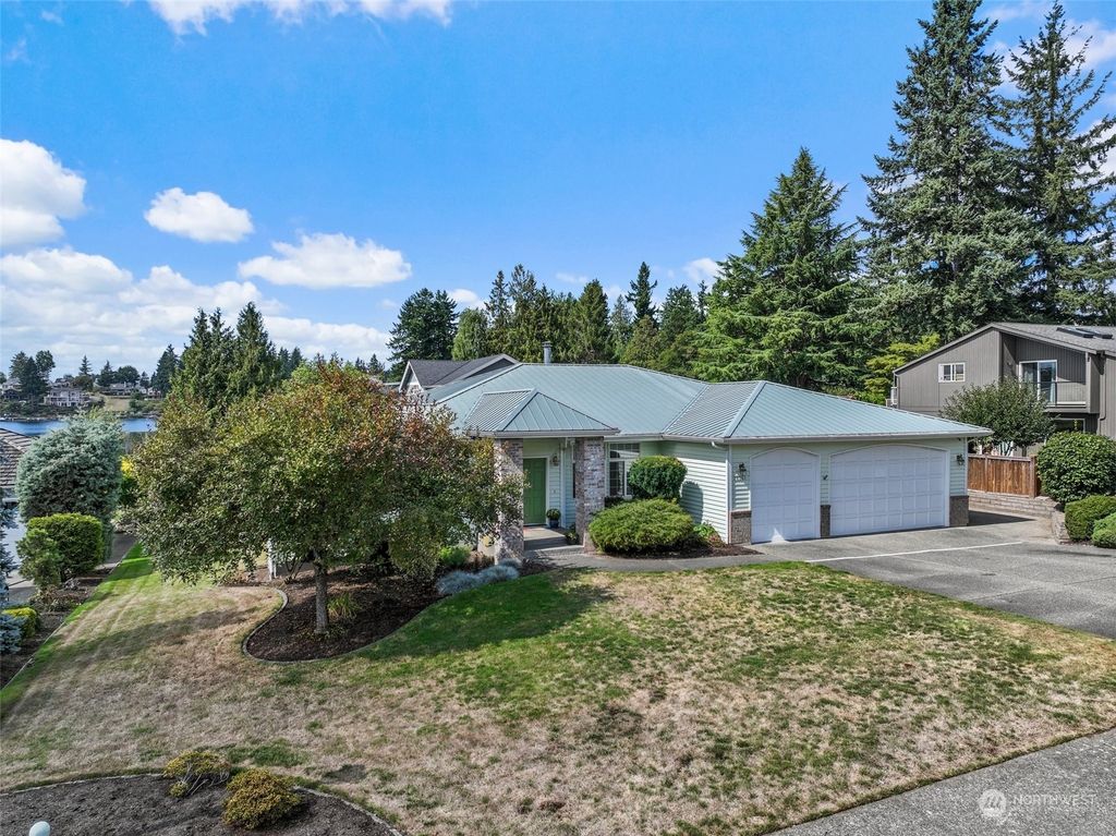 Photo of 26261 142nd Avenue SE, Kent, WA 98042 (MLS # 2158336)