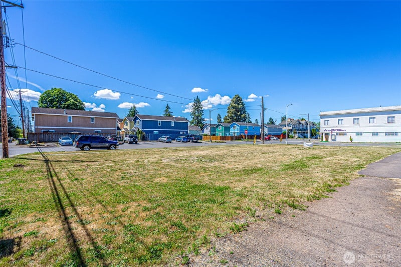 2151 -2155 Martin Luther King Jr Way S
