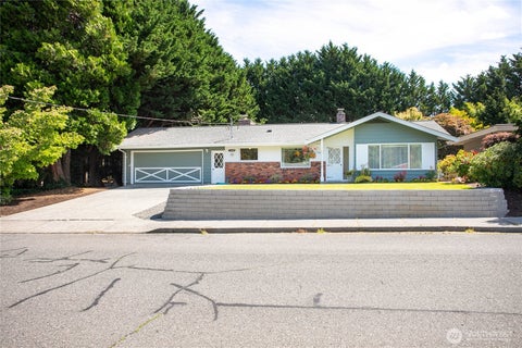 Photo of 1248 Kenoyer Drive, Bellingham, WA 98229 (MLS # 2562323)