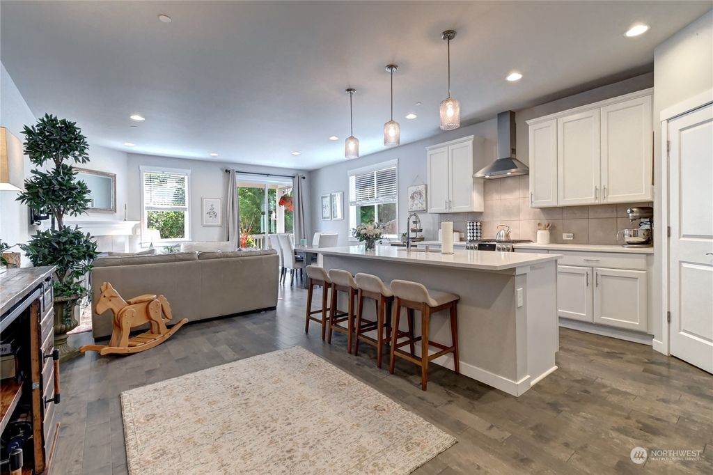 Photo of 2107 NW Lynx Loop, Issaquah, WA 98027 (MLS # 2146504)