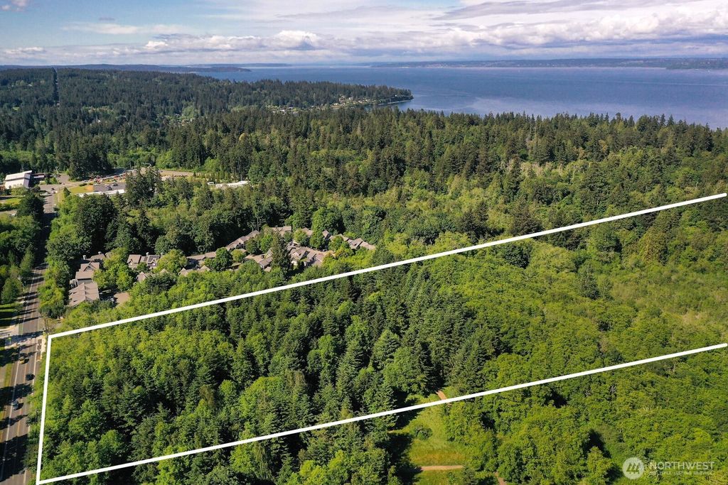 Photo of 0 Madison Avenue N, Bainbridge Island, WA 98110 (MLS # 2533179)