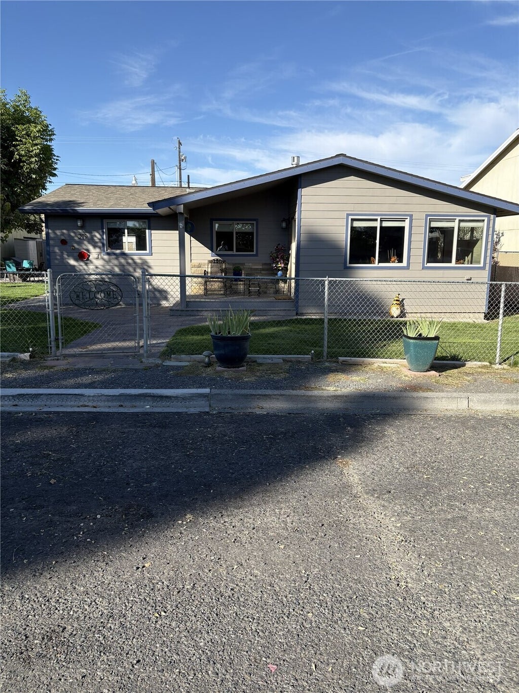 Photo of 219 N Juniper ST, Soap Lake, WA 98851 (MLS # 2591756)