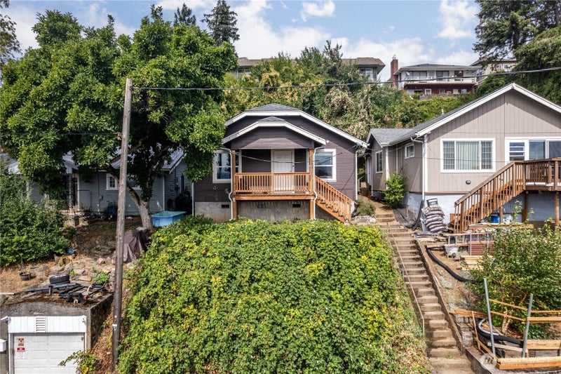 703 Allen Street