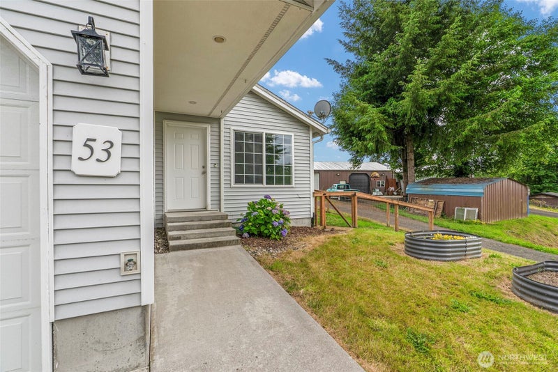 53 Michael St