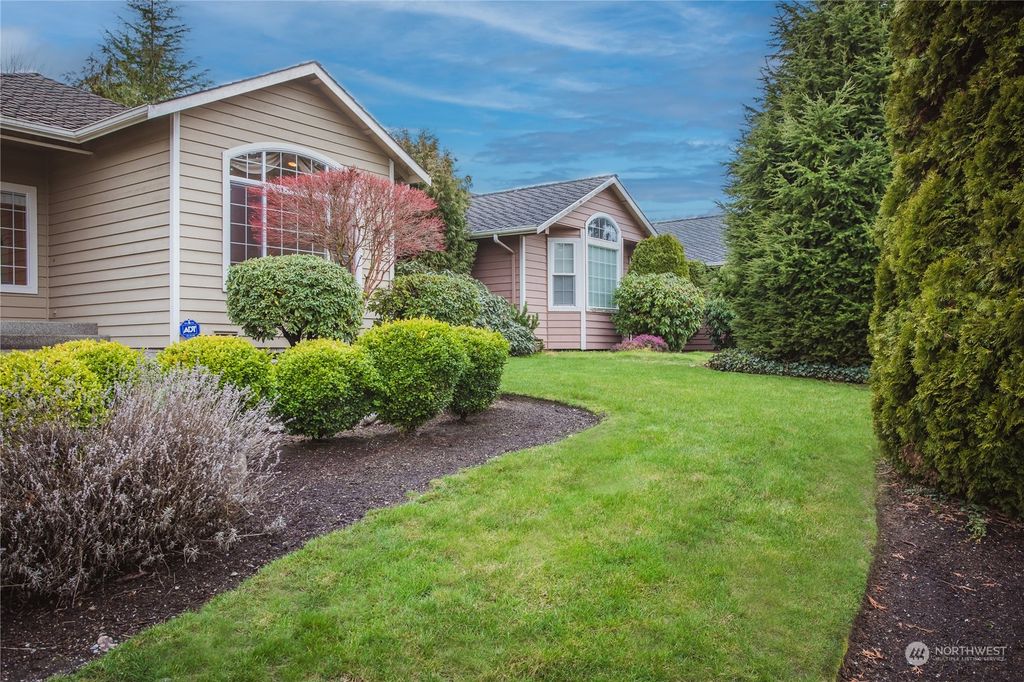 Photo of 6924 150th Place SE, Snohomish, WA 98296 (MLS # 2197213)