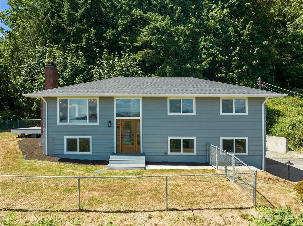 Photo of 6314 Larimer Road, Everett, WA 98208 (MLS # 2142244)
