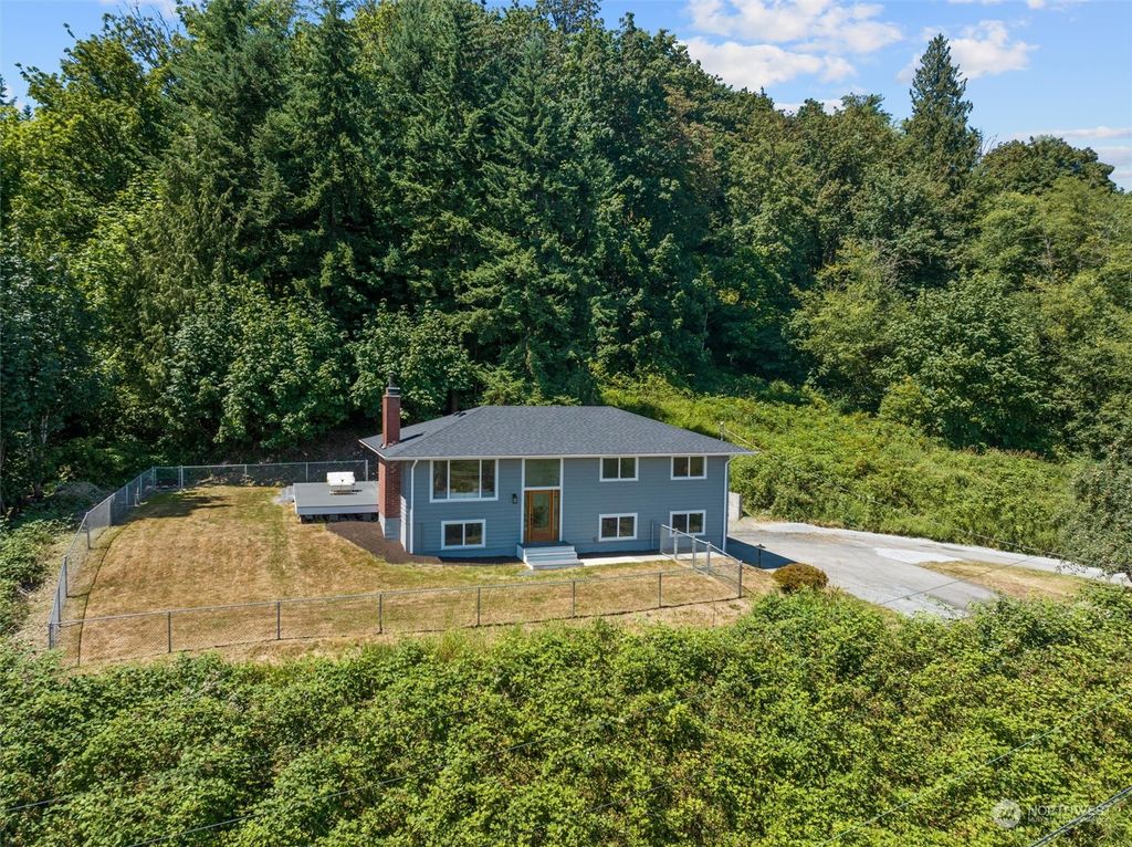 Photo of 6314 Larimer Road, Everett, WA 98208 (MLS # 2142244)