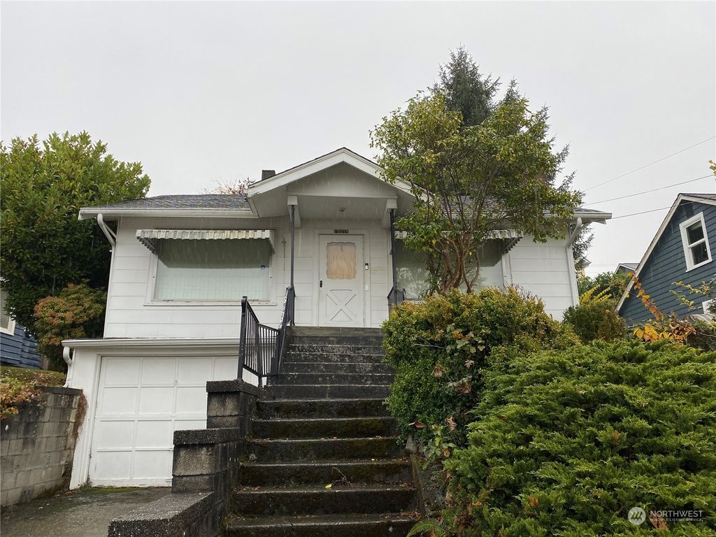 Photo of 2346 29th Avenue S, Seattle, WA 98144 (MLS # 2018837)