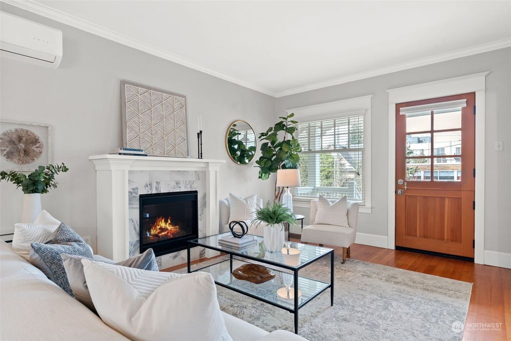 Photo of 2004 1st Avenue N, Seattle, WA 98109 (MLS # 2050058)