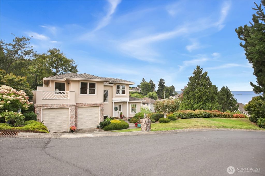 Photo of 621 SW 295th Place, Federal Way, WA 98023 (MLS # 2431842)