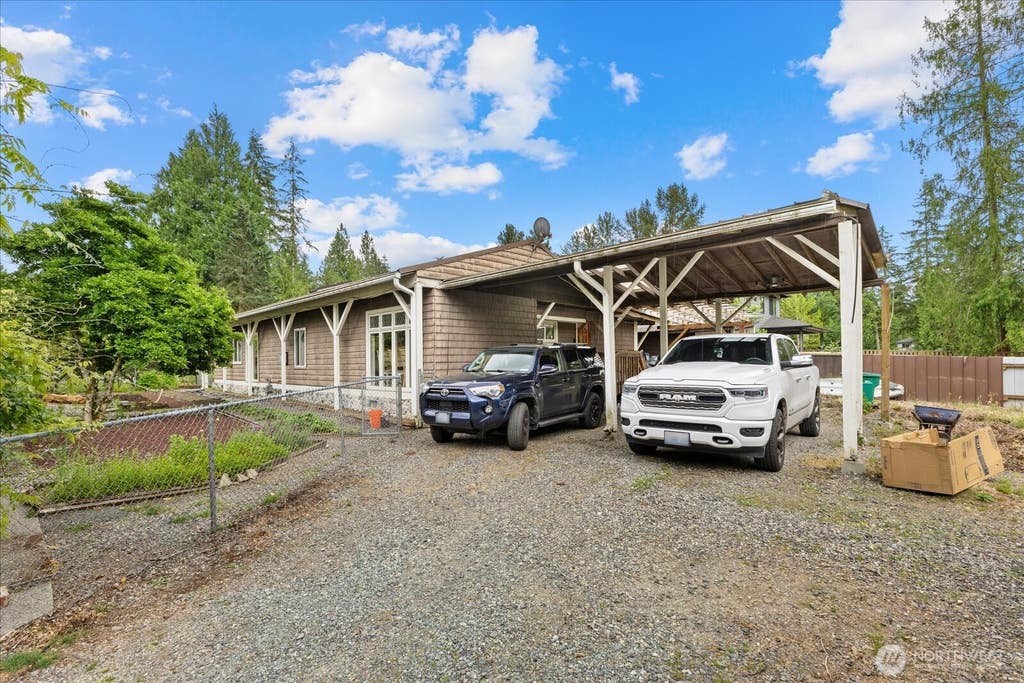 Photo of 10024 228th Pl SE PL, Woodinville, WA 98077 (MLS # 2559905)