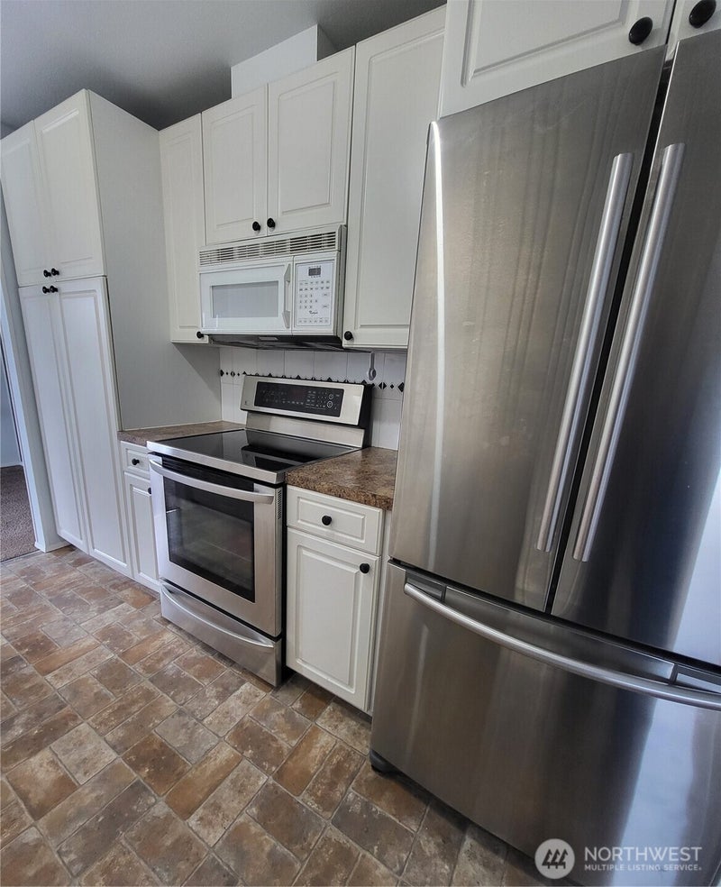 9030 Seward Park Avenue S 513