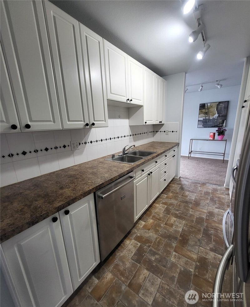 9030 Seward Park Avenue S 513