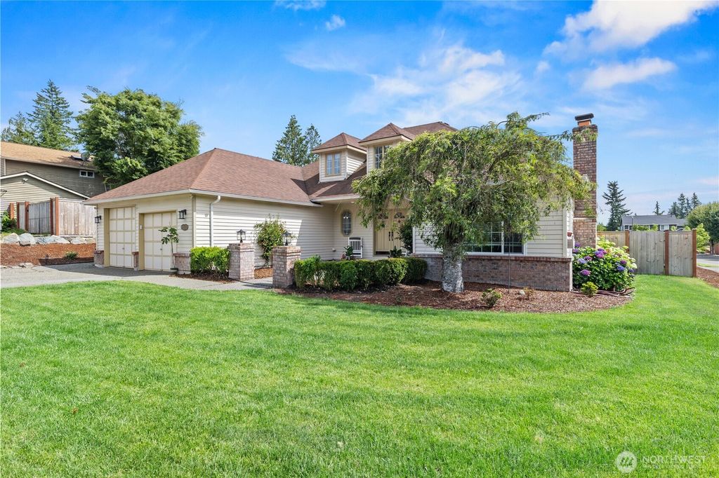 Photo of 21703 SE 255th Place, Maple Valley, WA 98038 (MLS # 2398431)