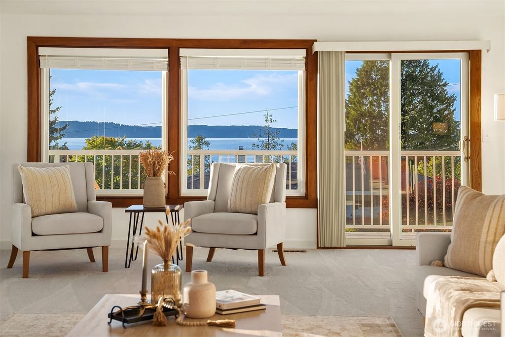 Photo of 8308 Frederick Place, Edmonds, WA 98026 (MLS # 2542701)