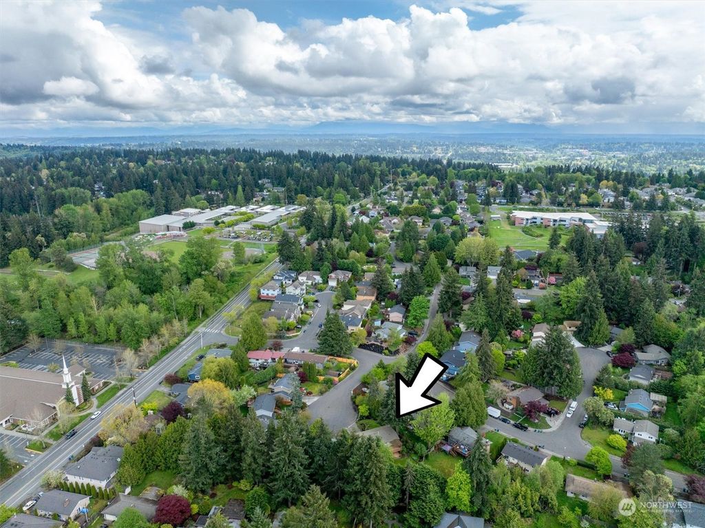 Photo of 7919 NE 131st Street, Kirkland, WA 98034 (MLS # 2226654)