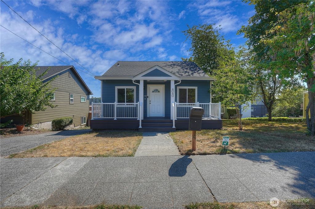 Photo of 4040 32nd Avenue SW, Seattle, WA 98126 (MLS # 2423653)