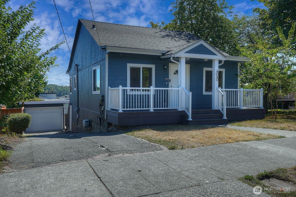 Photo of 4040 32nd Avenue SW, Seattle, WA 98126 (MLS # 2423653)