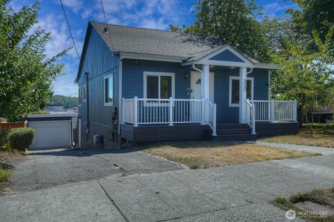 Photo of 4040 32nd Avenue SW, Seattle, WA 98126 (MLS # 2423653)