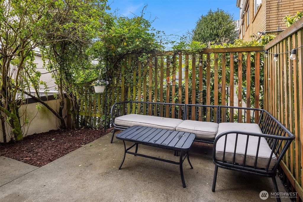 Photo of 2203 Yale Avenue E #1B, Seattle, WA 98102 (MLS # 2364812)