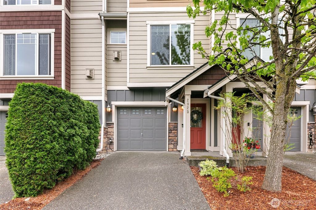 Photo of 2923 Belmonte Lane, Everett, WA 98201 (MLS # 2420057)