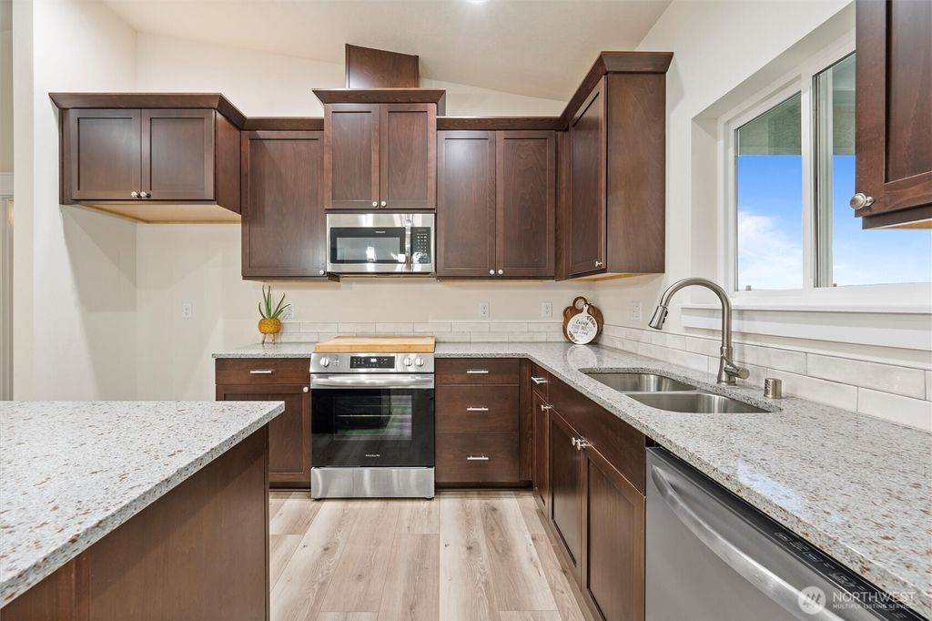 Photo of 729 P Street NE, Quincy, WA 98848 (MLS # 2468369)