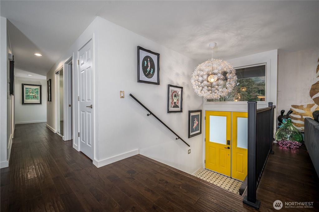 Photo of 14265 131st Avenue NE, Kirkland, WA 98034 (MLS # 2493542)