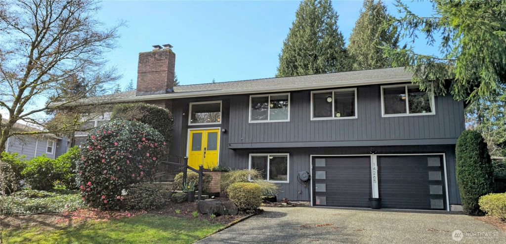 Photo of 14265 131st Avenue NE, Kirkland, WA 98034 (MLS # 2493542)