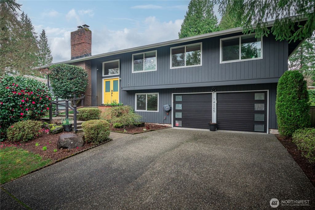Photo of 14265 131st Avenue NE, Kirkland, WA 98034 (MLS # 2493542)