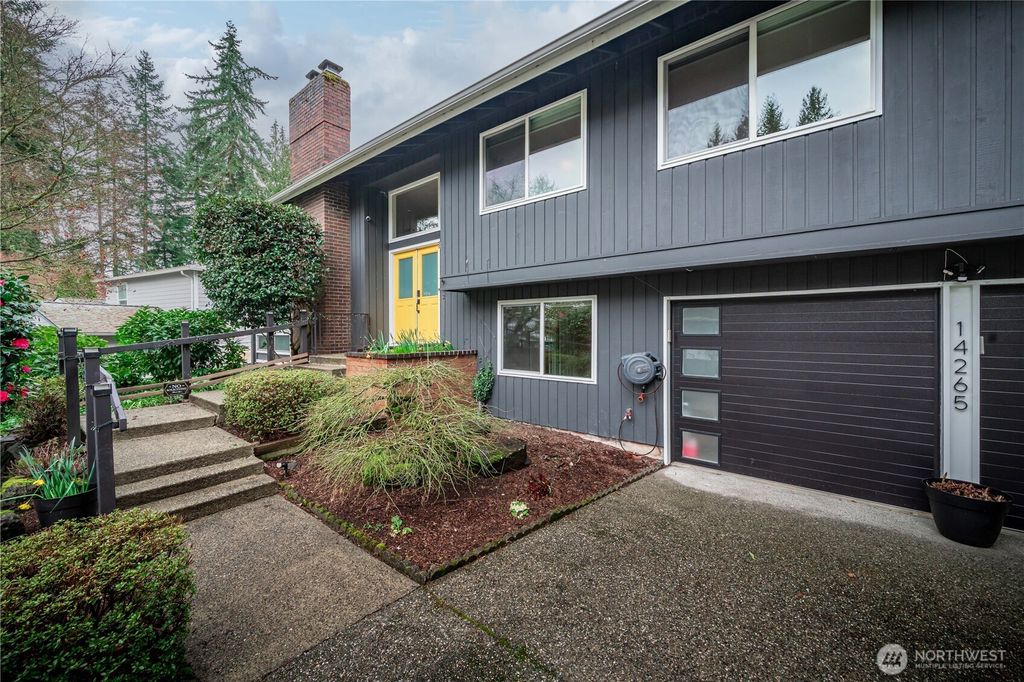Photo of 14265 131st Avenue NE, Kirkland, WA 98034 (MLS # 2493542)