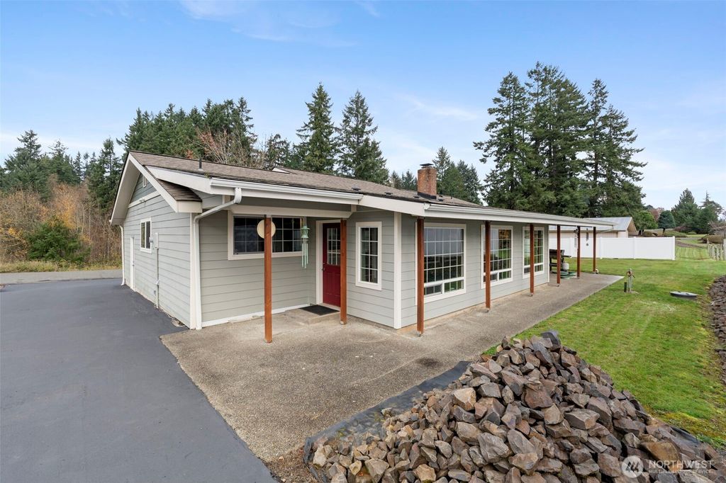 Photo of 112 Galaxie Road, Chehalis, WA 98532 (MLS # 2486397)