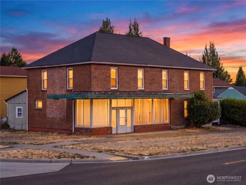 Photo of 5019 N 46TH Street, Tacoma, WA 98407 (MLS # 2574982)