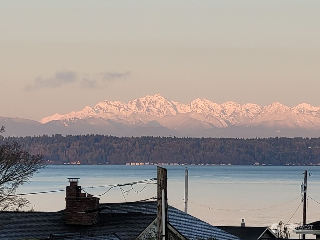 Photo of 817 Driftwood Lane, Edmonds, WA 98020 (MLS # 2239697)