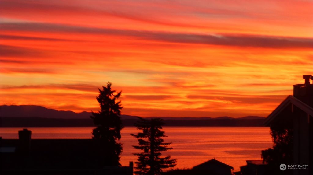 Photo of 817 Driftwood Lane, Edmonds, WA 98020 (MLS # 2239697)