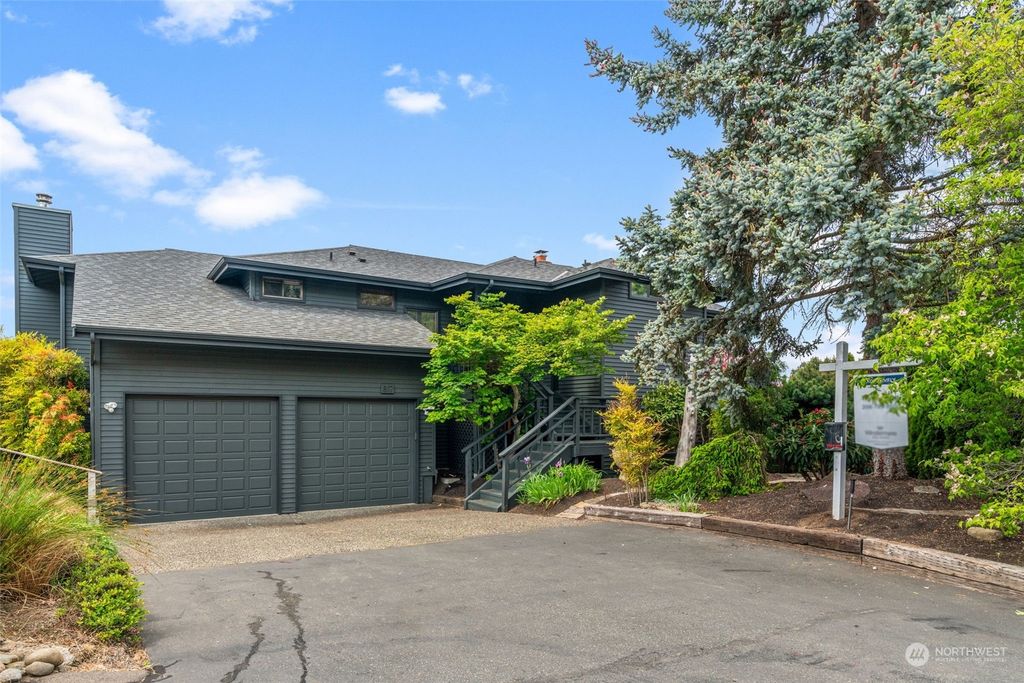 Photo of 817 Driftwood Lane, Edmonds, WA 98020 (MLS # 2239697)