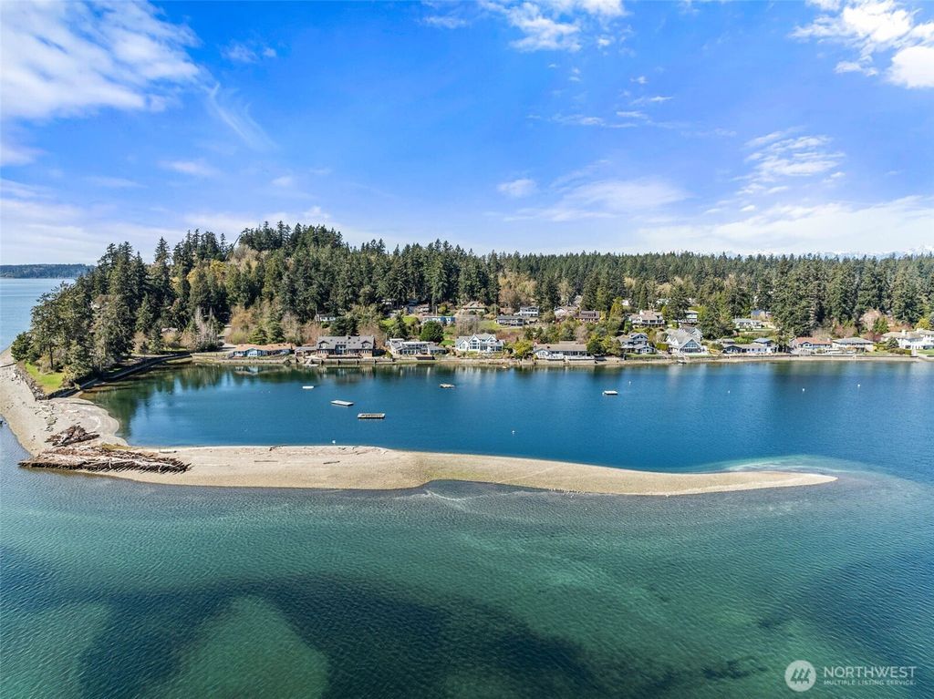Photo of 2809 Moorelands Avenue NW, Gig Harbor, WA 98335 (MLS # 2499477)