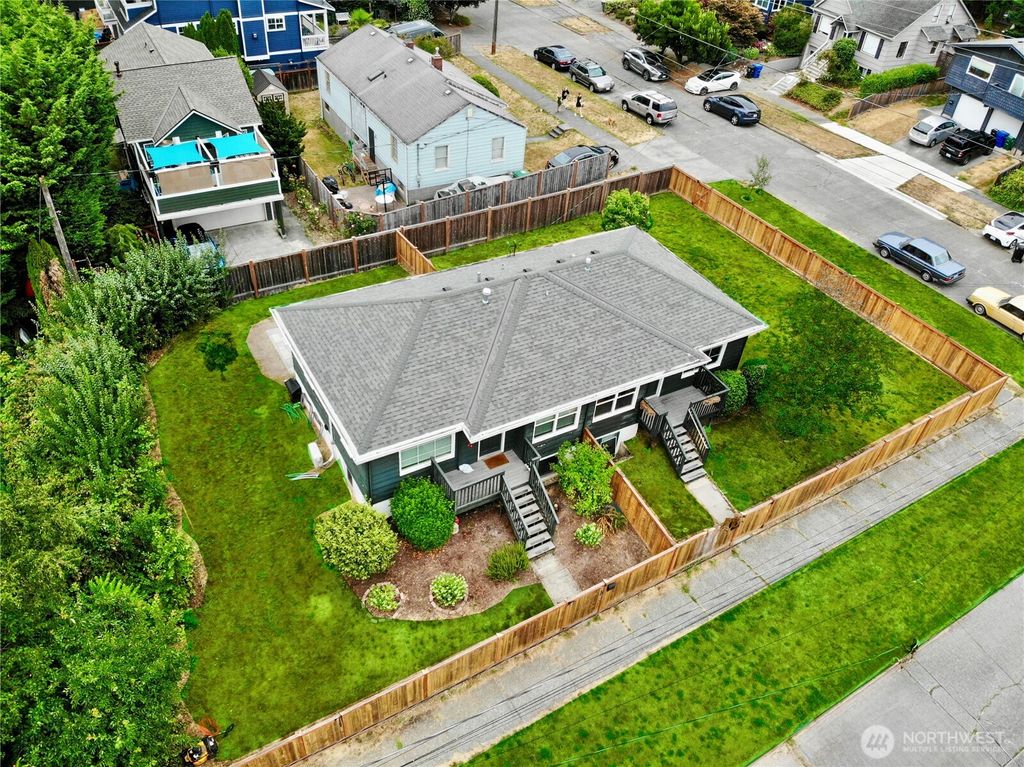 Photo of 3016 & 3014 E Denny Way, Seattle, WA 98122 (MLS # 2418059)