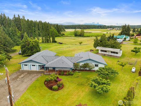 Photo of 2633 Ivy Street, Port Townsend, WA 98368 (MLS # 2525789)