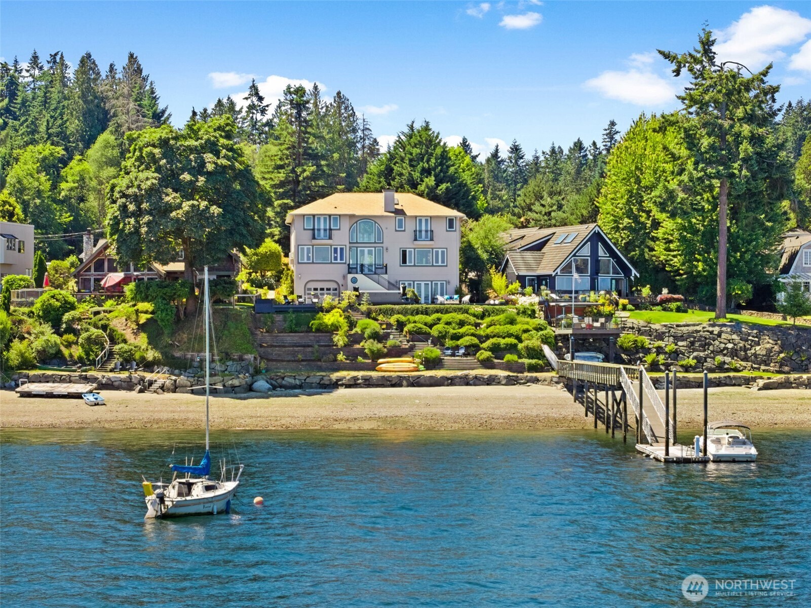 1162 Hyak Place