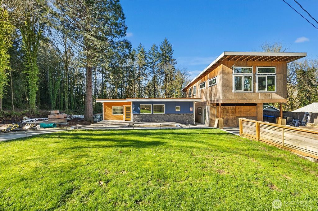 Photo of 1114 Garrison Avenue, Port Orchard, WA 98366 (MLS # 2479306)