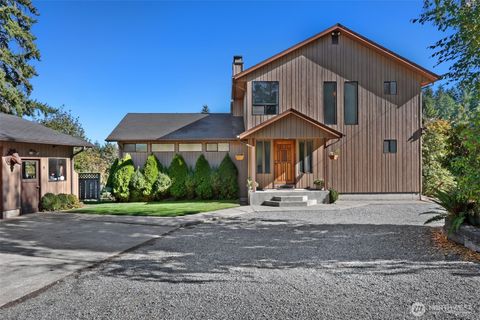 Photo of 4327 Waller Road E, Tacoma, WA 98443 (MLS # 2445208)
