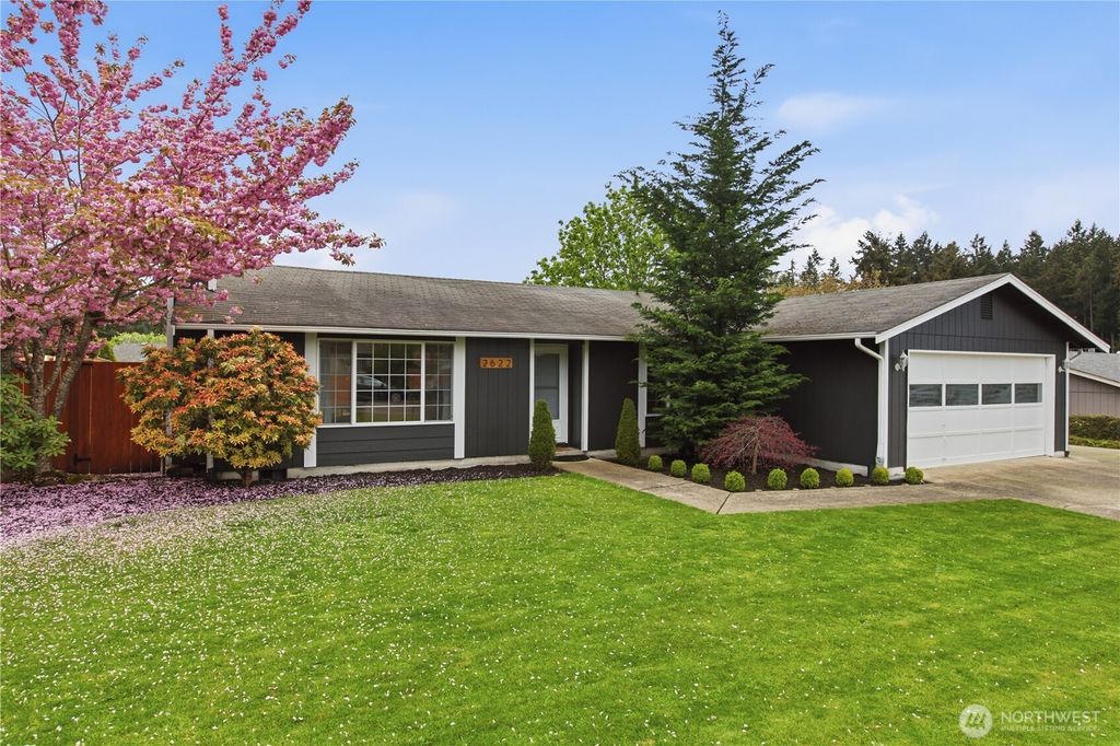 Photo of 2622 25th Avenue Ct SE, Puyallup, WA 98374 (MLS # 2512901)