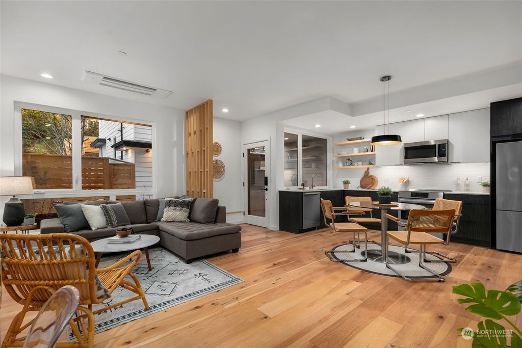 Photo of 4722 D 38th Avenue S, Seattle, WA 98118 (MLS # 2188618)