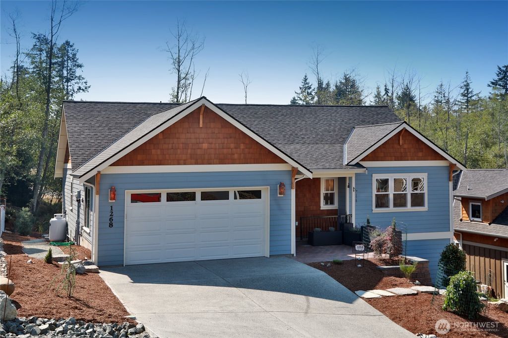Photo of 1806 Twin Oaks Lane, Freeland, WA 98249 (MLS # 2502088)