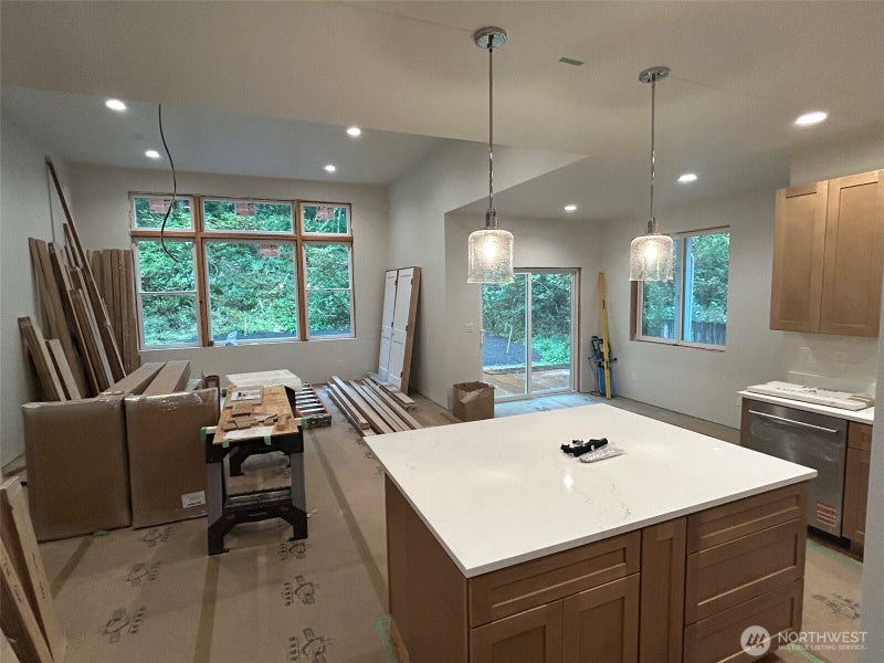 1806 Twin Oaks Lane